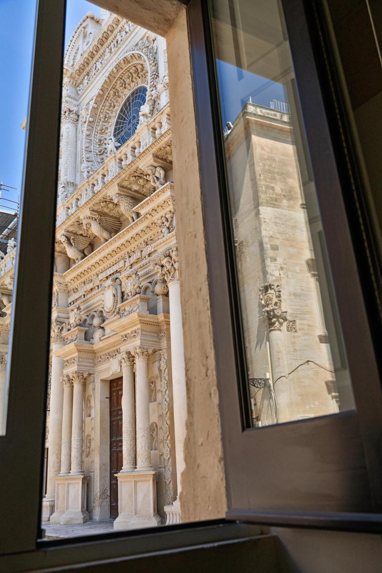 Palazzo Persone Dimora Storica Lecce Exterior foto
